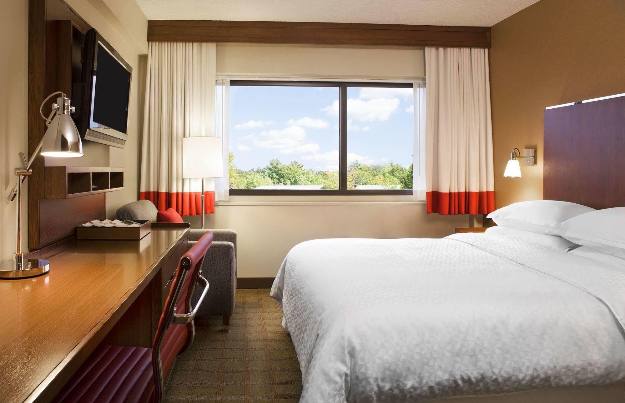 Four Points By Sheraton Cleveland Airport Eksteriør bilde